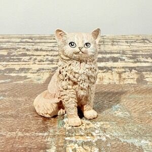 Vintage Russ Berrie & Company Tan Cat Kitten Feline Green Eyes Resin  Figurine